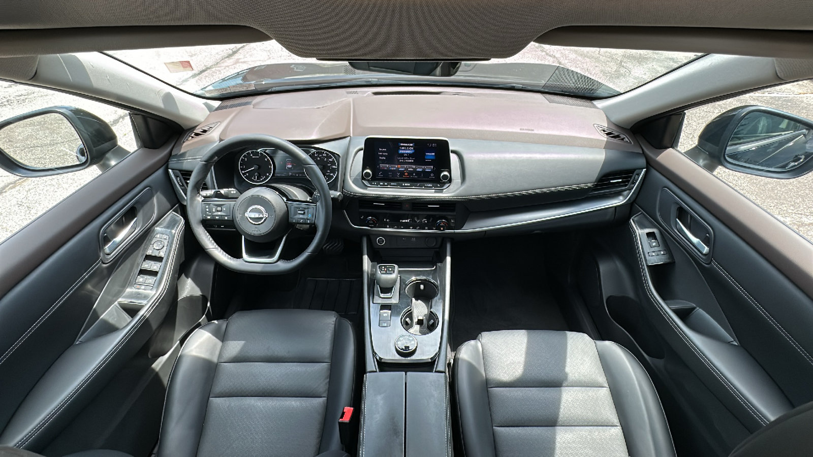 Certified 2023 Nissan Rogue SV w/ SV Premium B Package AWD/4WD image 26