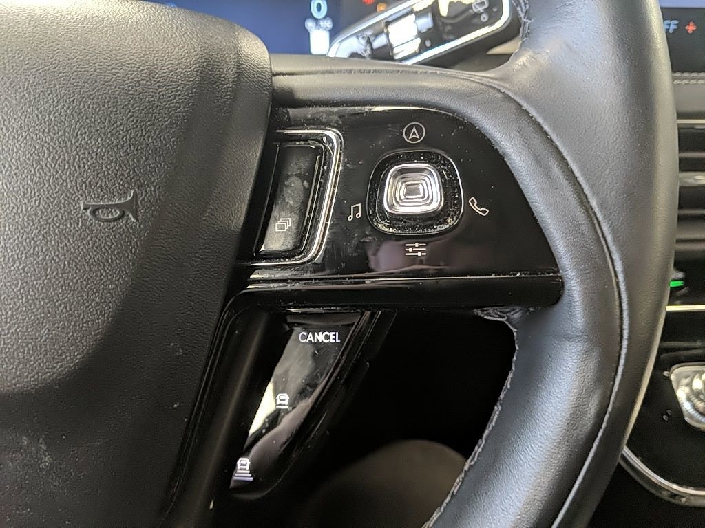 Certified 2023 Lincoln Corsair Reserve w/ Equipment Group 201A image 17