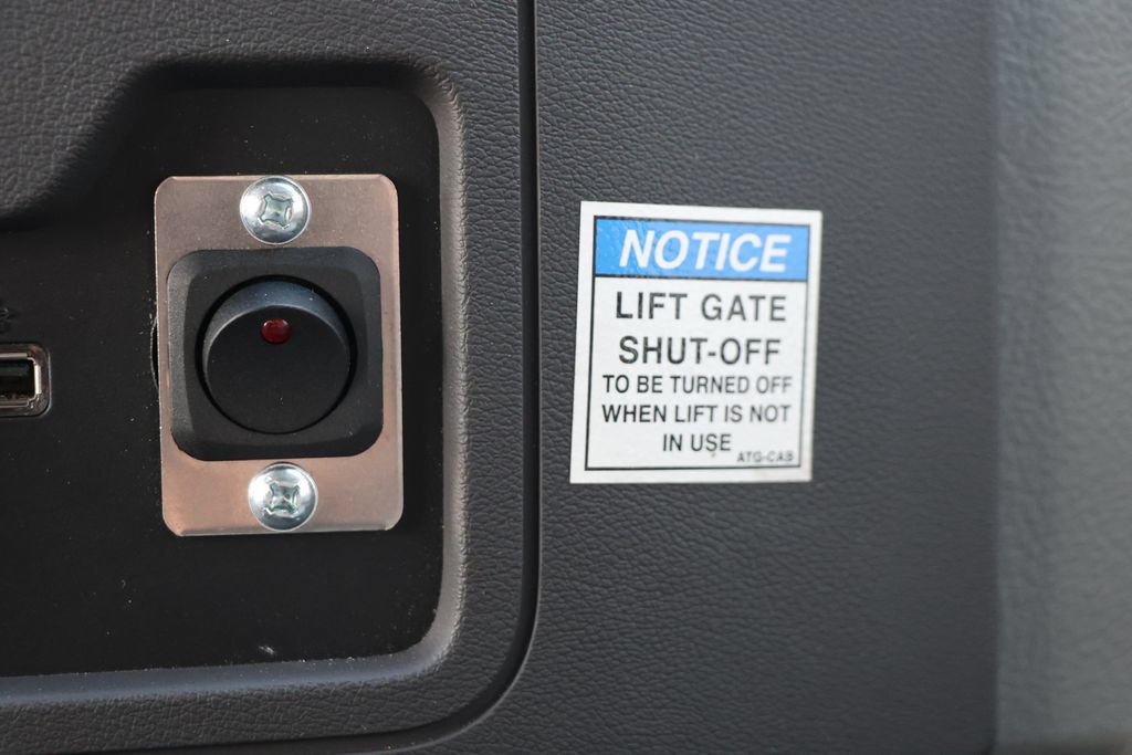 New 2025 Ford E-450 and Econoline 450 Super Duty w/ Power Equipment Group RWD image 25