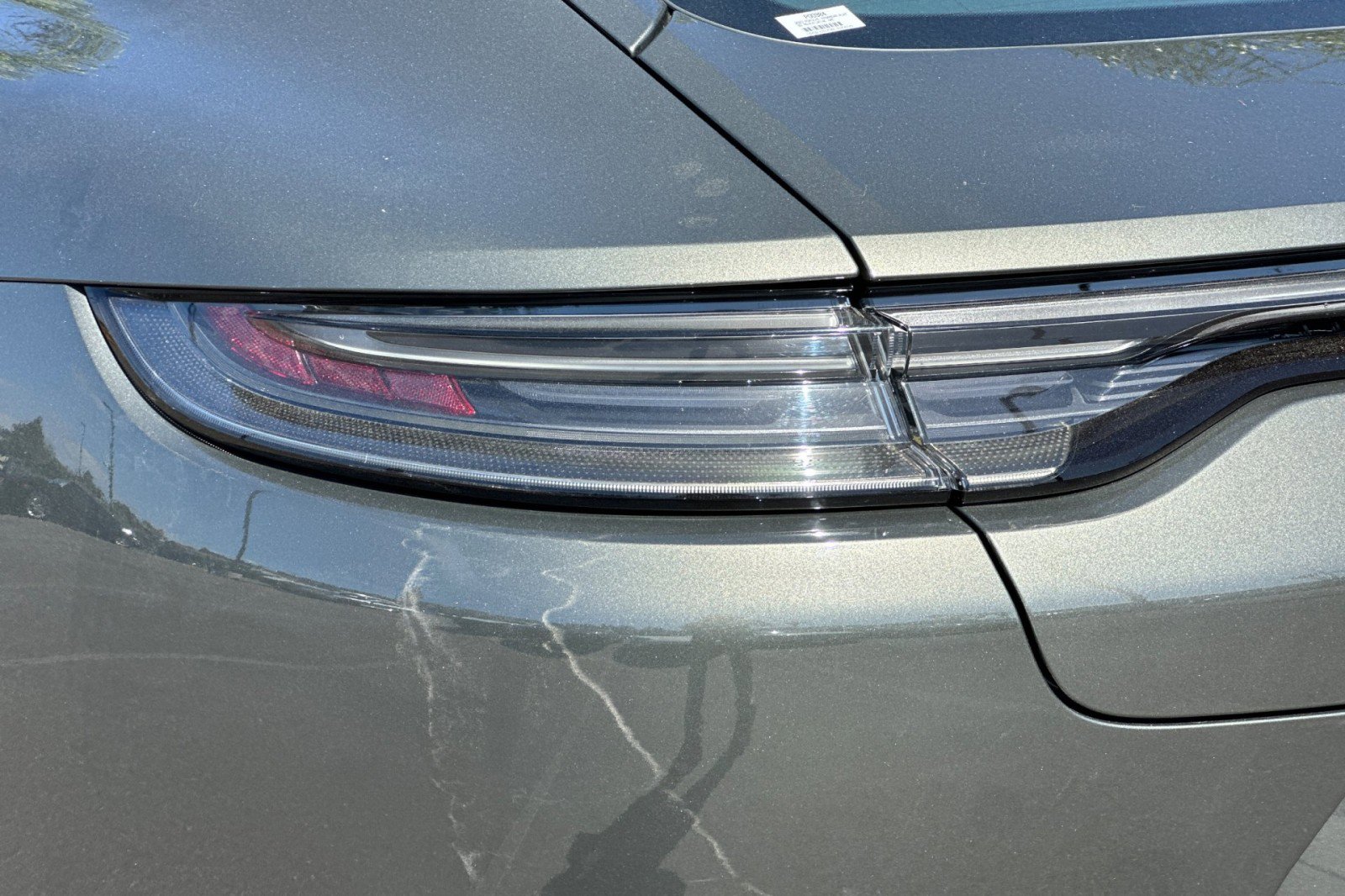 Certified 2023 Porsche Panamera Platinum Edition image 28