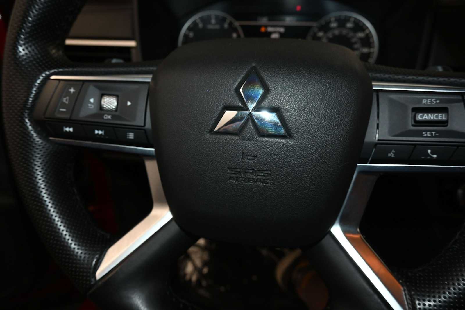Used 2024 Mitsubishi Outlander SE AWD/4WD image 17