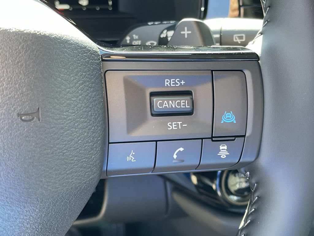 New 2026 Nissan Pathfinder Platinum AWD/4WD image 36