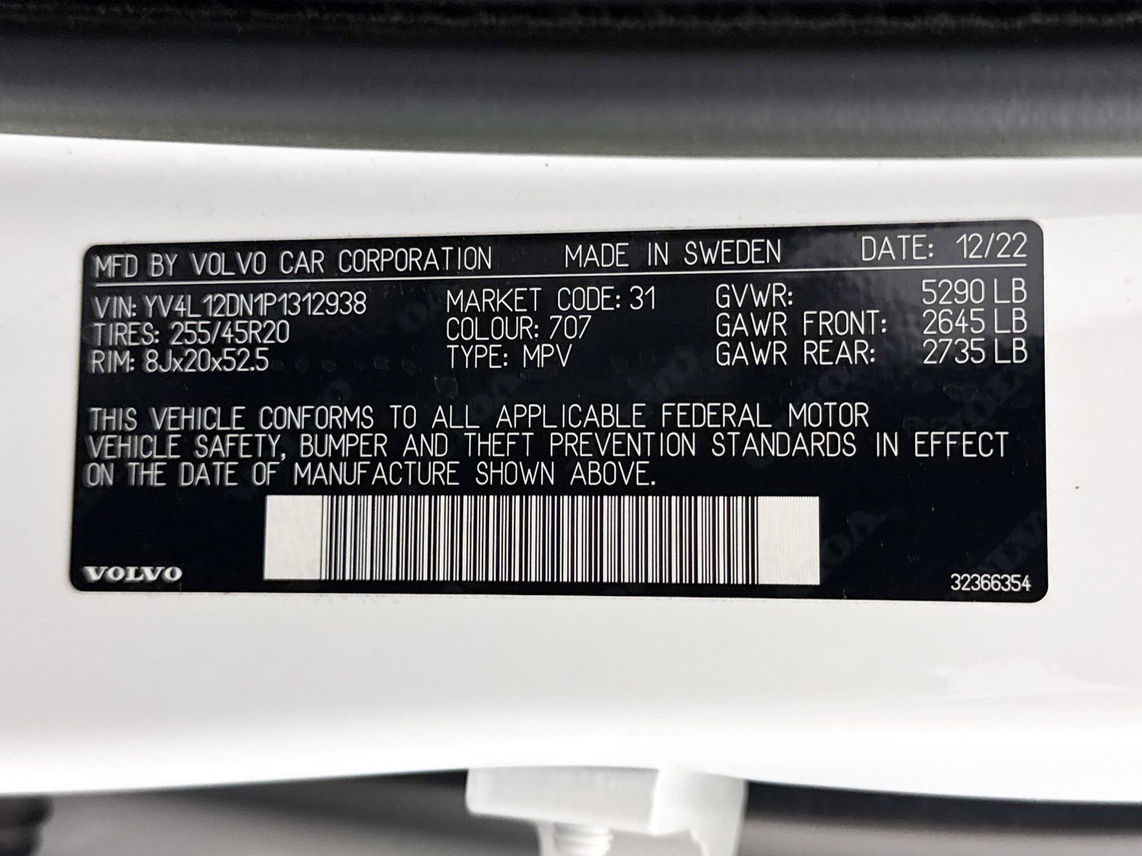 Used 2023 Volvo XC60 B5 Plus w/ Protection Package Premier FWD image 37