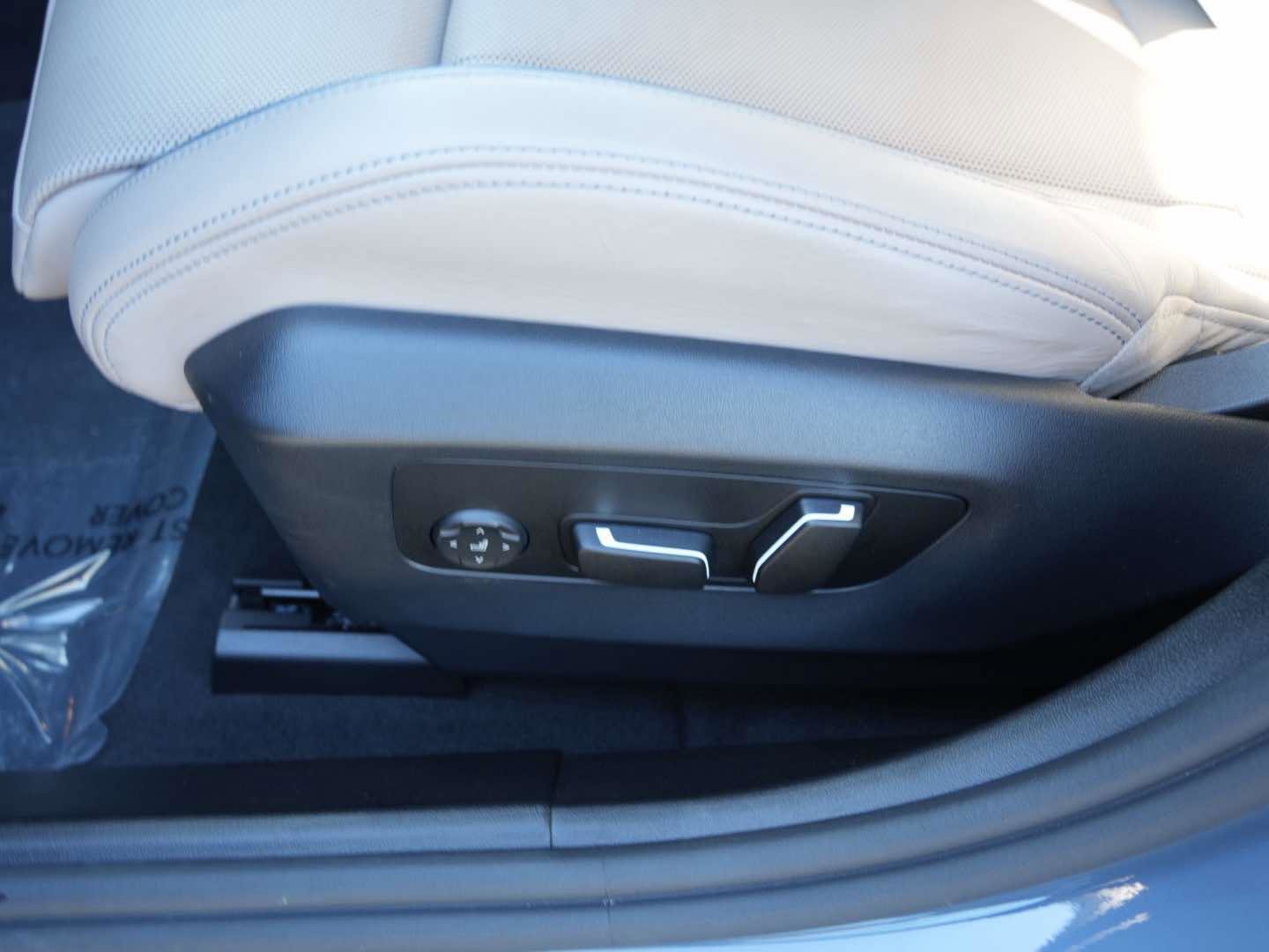 Used 2026 BMW M5 image 18