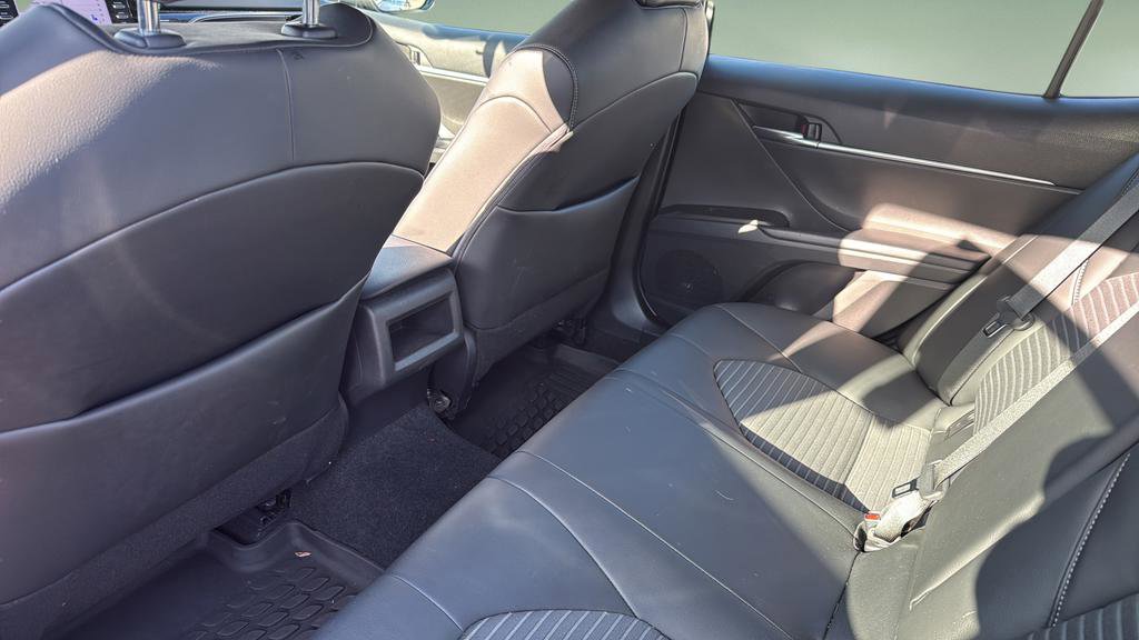 Used 2022 Toyota Camry SE image 15