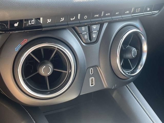 New 2026 Chevrolet Blazer LT w/ LPO, Black Grille Bar Package FWD image 15
