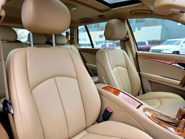 Used 2009 Mercedes-Benz E 350 4MATIC Wagon image 30