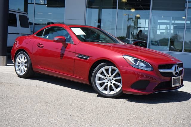 Used 2020 Mercedes-Benz SLC 300 image 2