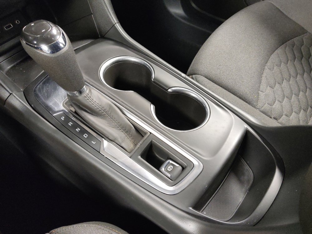 Used 2020 Chevrolet Equinox LT w/ Driver Convenience Package FWD image 26