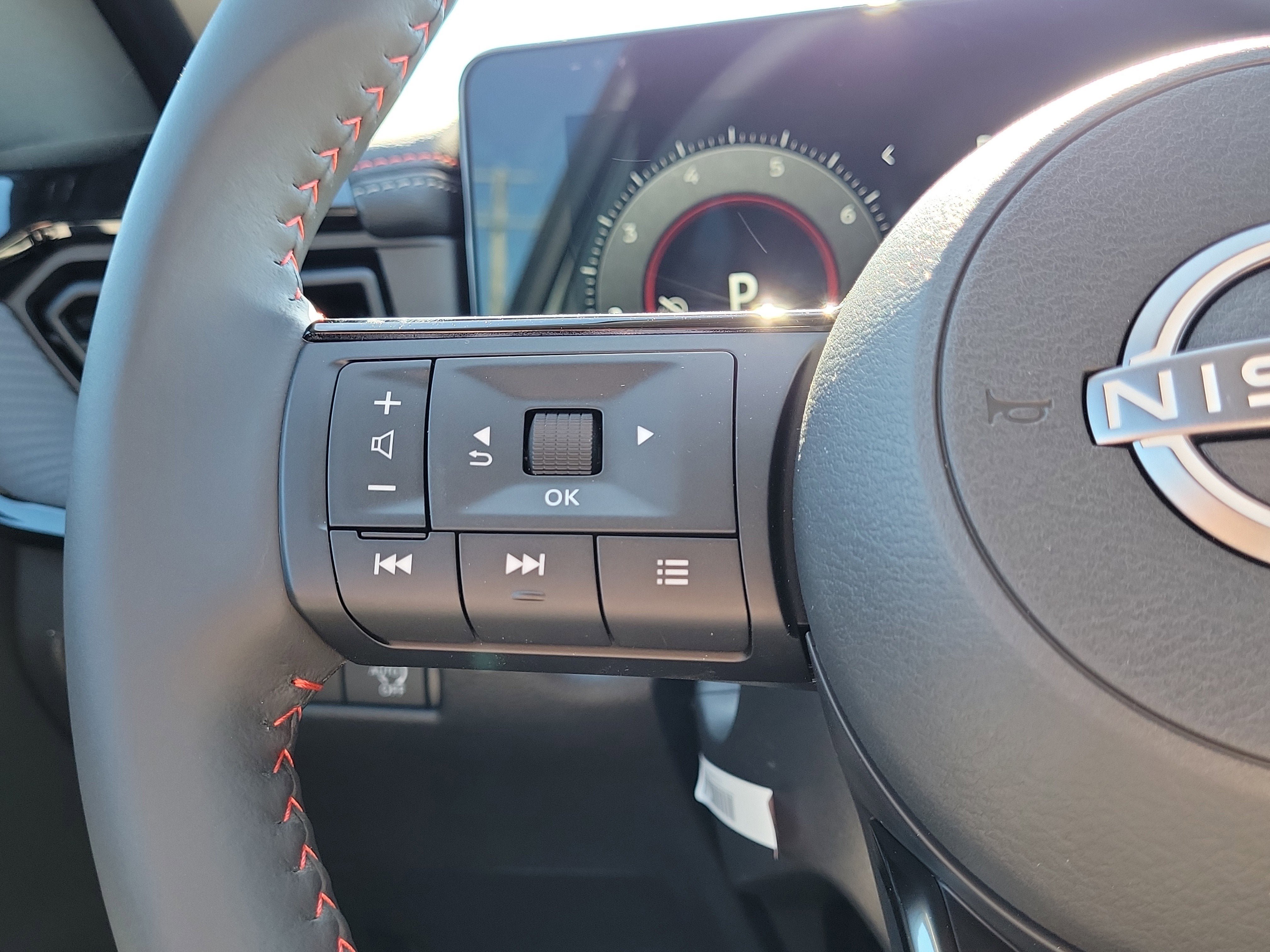 New 2026 Nissan Kicks SR FWD image 15