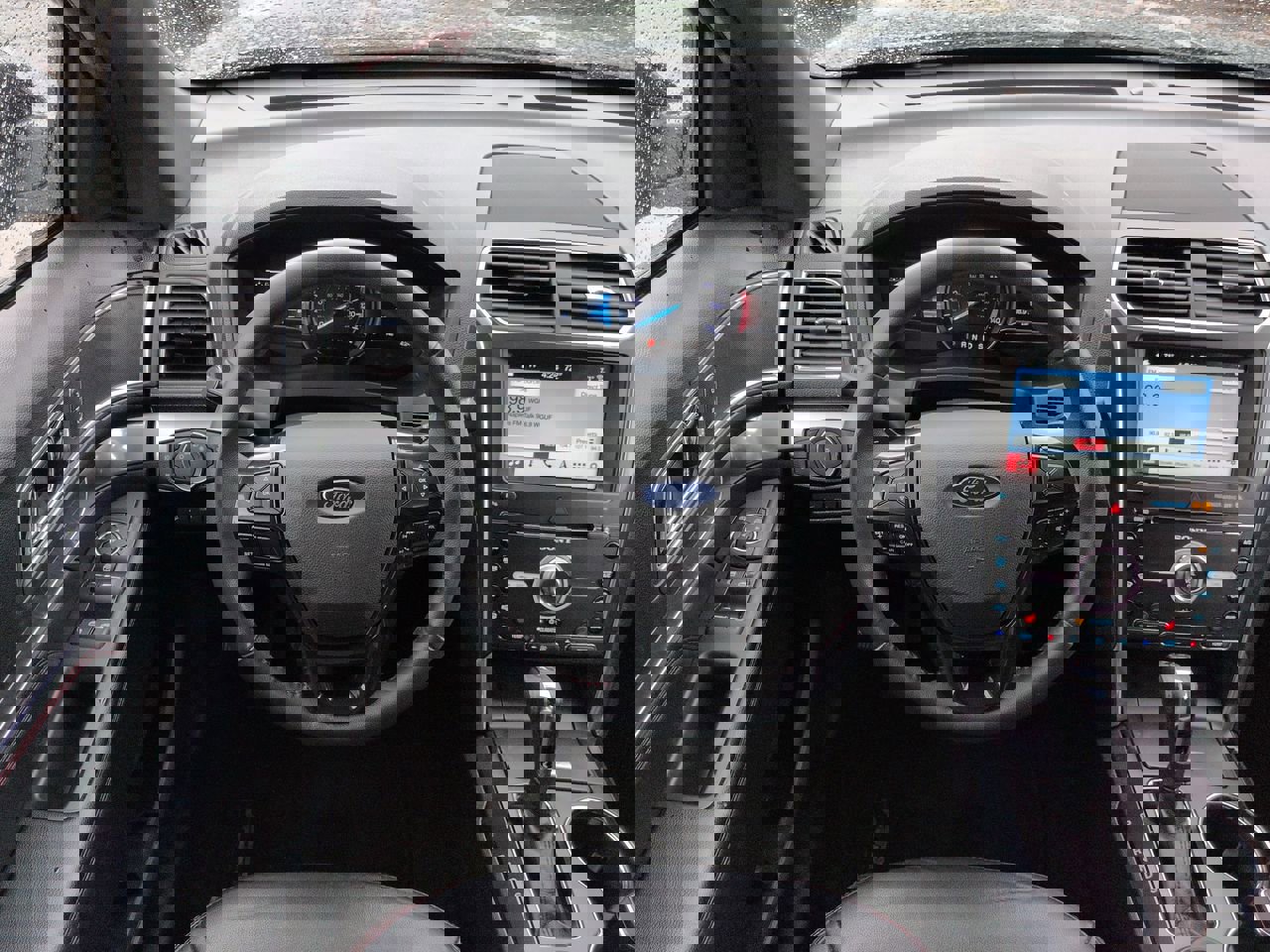 Used 2018 Ford Explorer Sport image 16