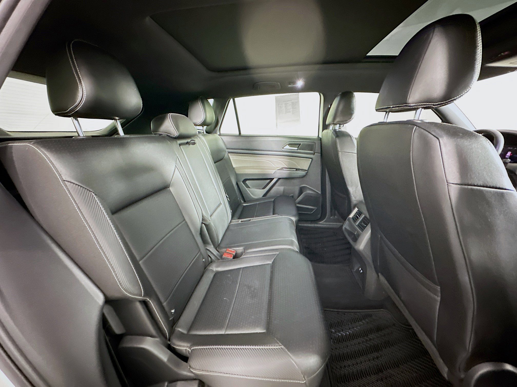 Used 2021 Volkswagen Atlas Cross Sport SEL w/ Cross Sport MDO Package image 31