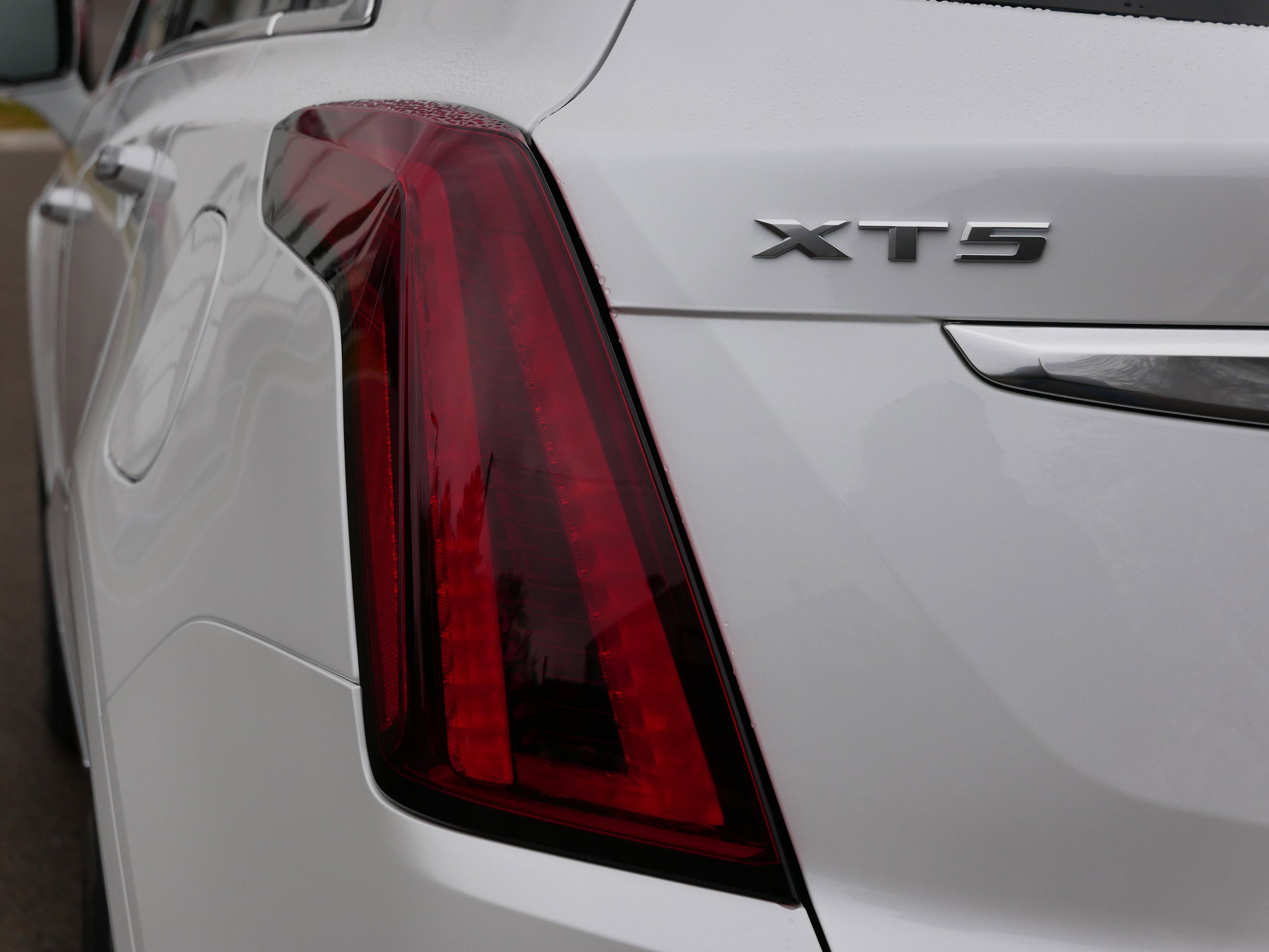 New 2026 Cadillac XT5 Luxury image 15