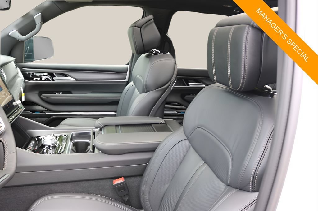 New 2026 Jeep Grand Wagoneer Summit AWD/4WD image 13