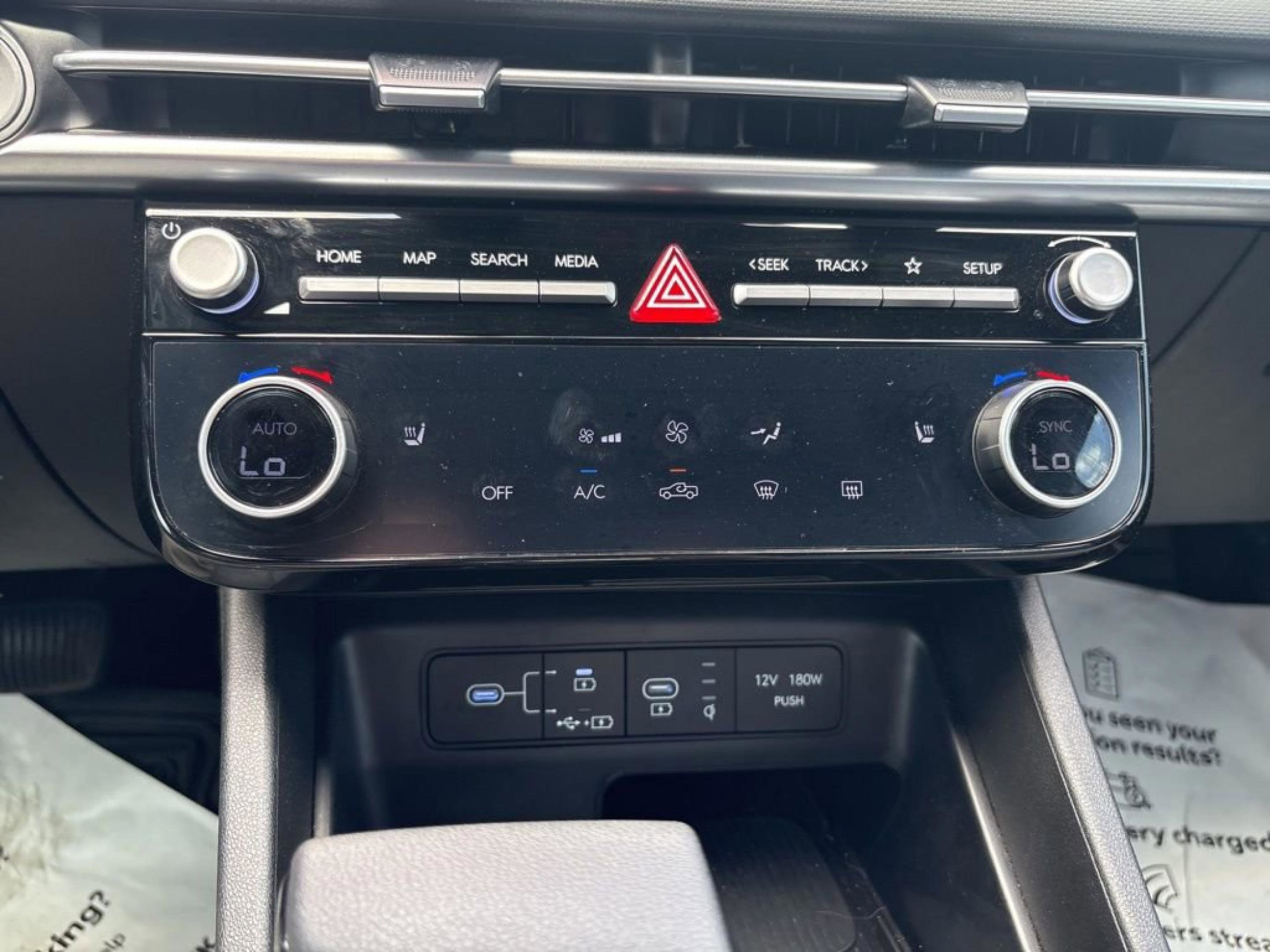 Used 2025 Hyundai Santa Cruz SEL image 18