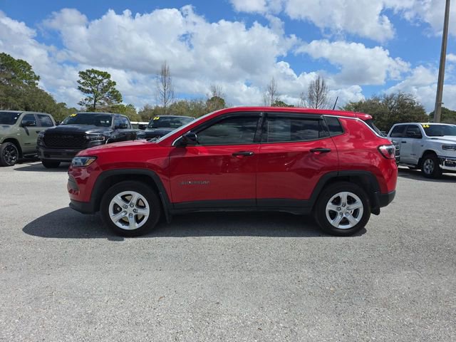 Used 2023 Jeep Compass Sport image 3