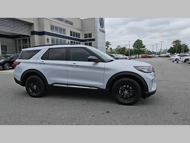 Used 2025 Ford Explorer Active AWD/4WD image 31