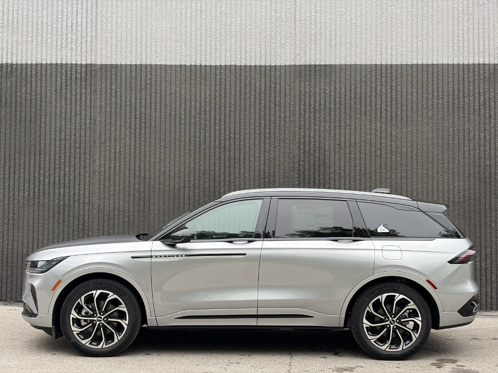 New 2026 Lincoln Nautilus Reserve AWD/4WD image 4