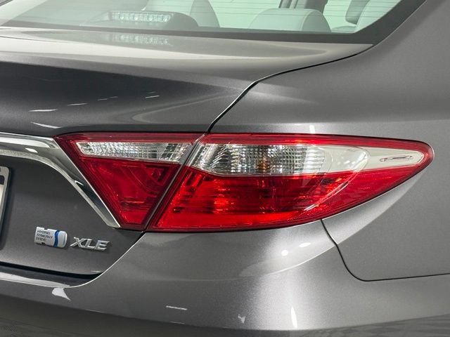 Used 2017 Toyota Camry XLE w/ Moonroof Package FWD image 15