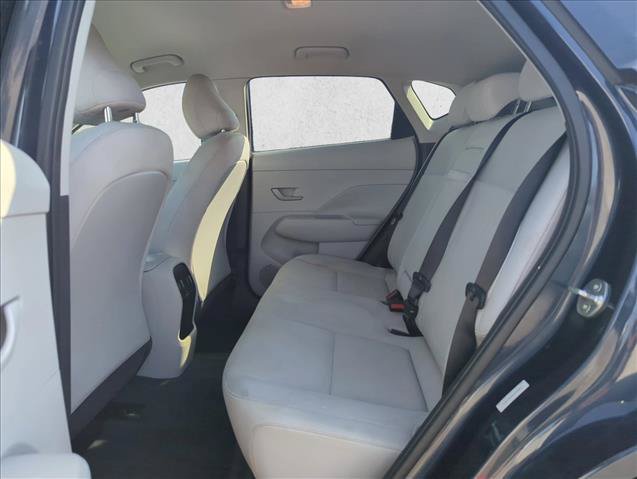 Used 2025 Hyundai Kona SEL FWD image 18