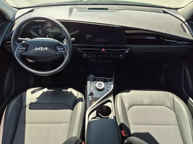 Used 2024 Kia Niro EX FWD image 12