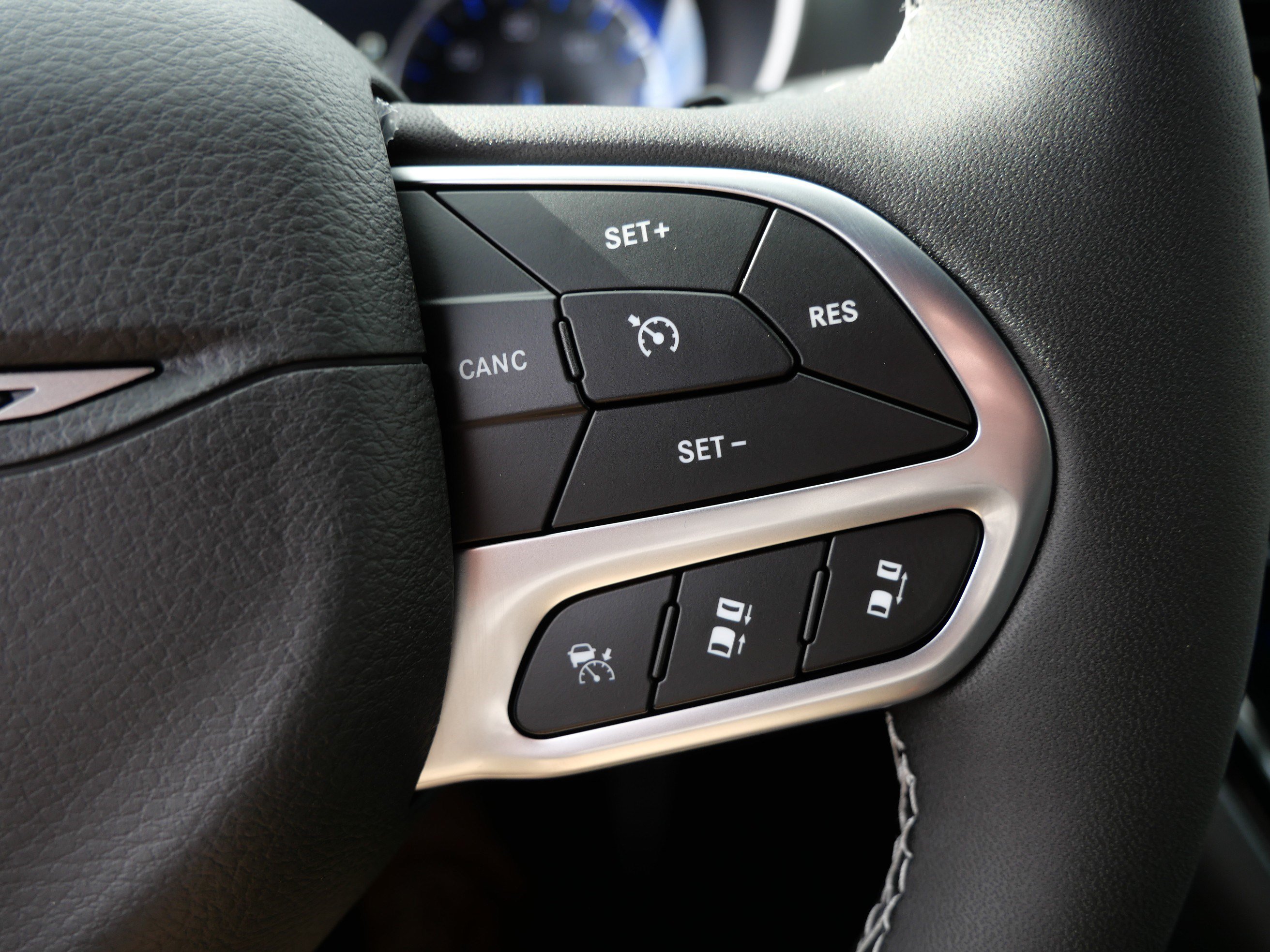 New 2027 Chrysler Pacifica LX FWD image 9