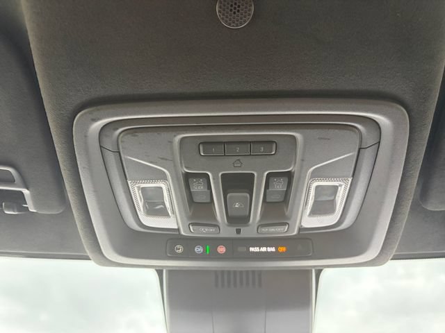 Used 2023 GMC Sierra 1500 Denali Ultimate AWD/4WD image 12