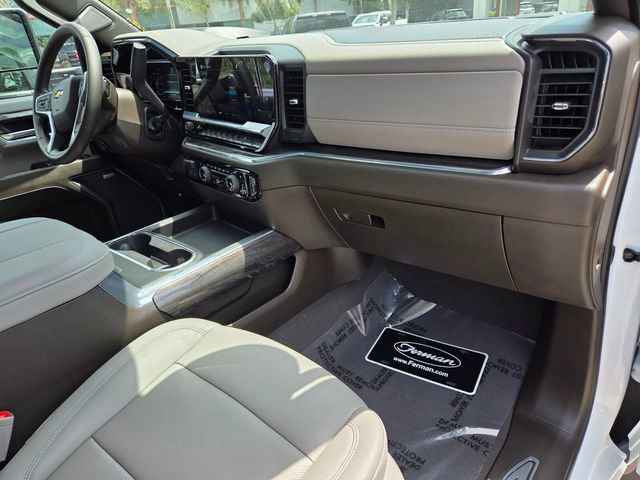 Used 2025 Chevrolet Silverado 2500 LTZ w/ LTZ Premium Package image 21