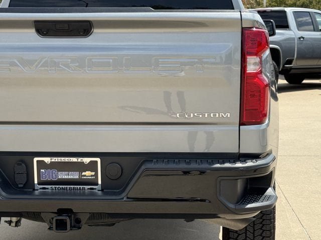 Used 2025 Chevrolet Silverado 1500 Custom Trail Boss w/ Turbomax Blackout Package AWD/4WD image 7