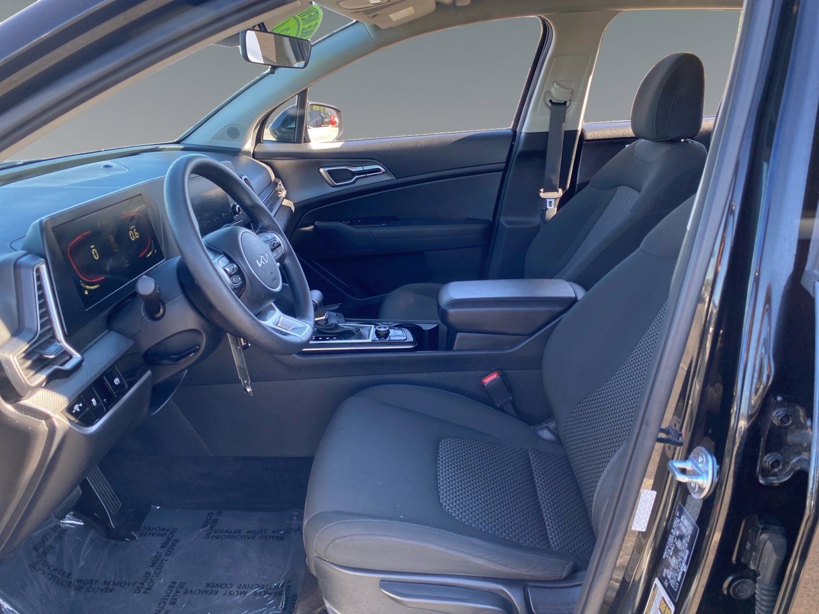 Used 2024 Kia Sportage LX FWD image 9