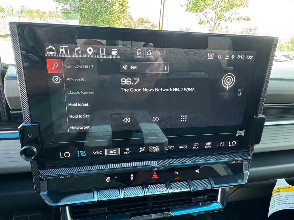 Used 2026 GMC Hummer EV SUV w/ LPO, Dark Essentials Package AWD/4WD image 8