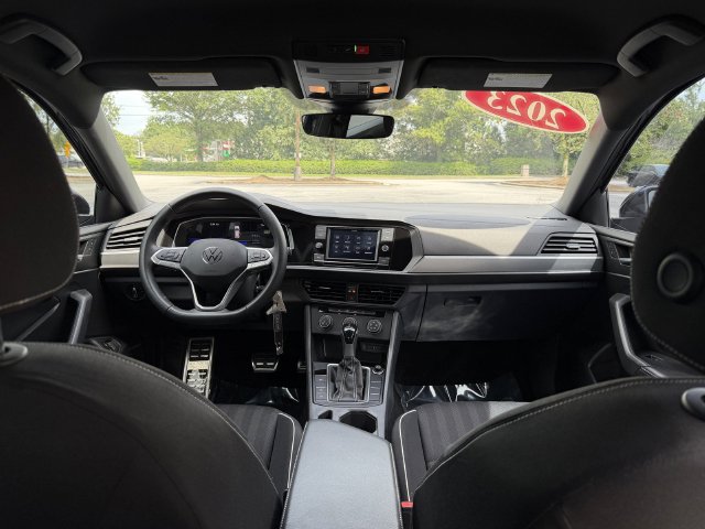 Used 2023 Volkswagen Jetta Sport FWD image 41