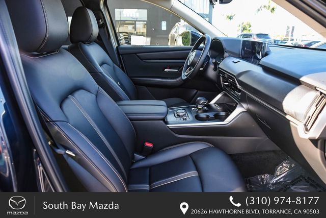 Certified 2025 MAZDA CX-90 3.3 Turbo w/ Select Package AWD/4WD image 16
