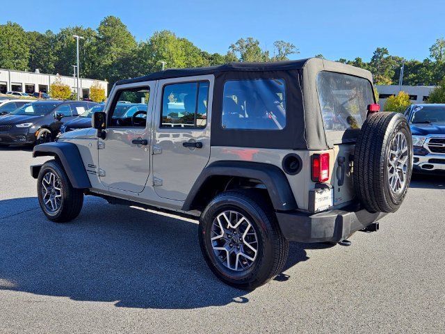Used 2018 Jeep Wrangler Unlimited Sport w/ Connectivity Group AWD/4WD image 9