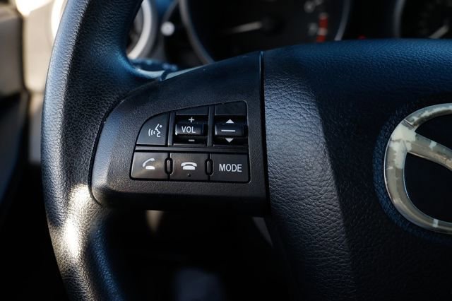 Used 2011 MAZDA MAZDA3 i Touring image 30