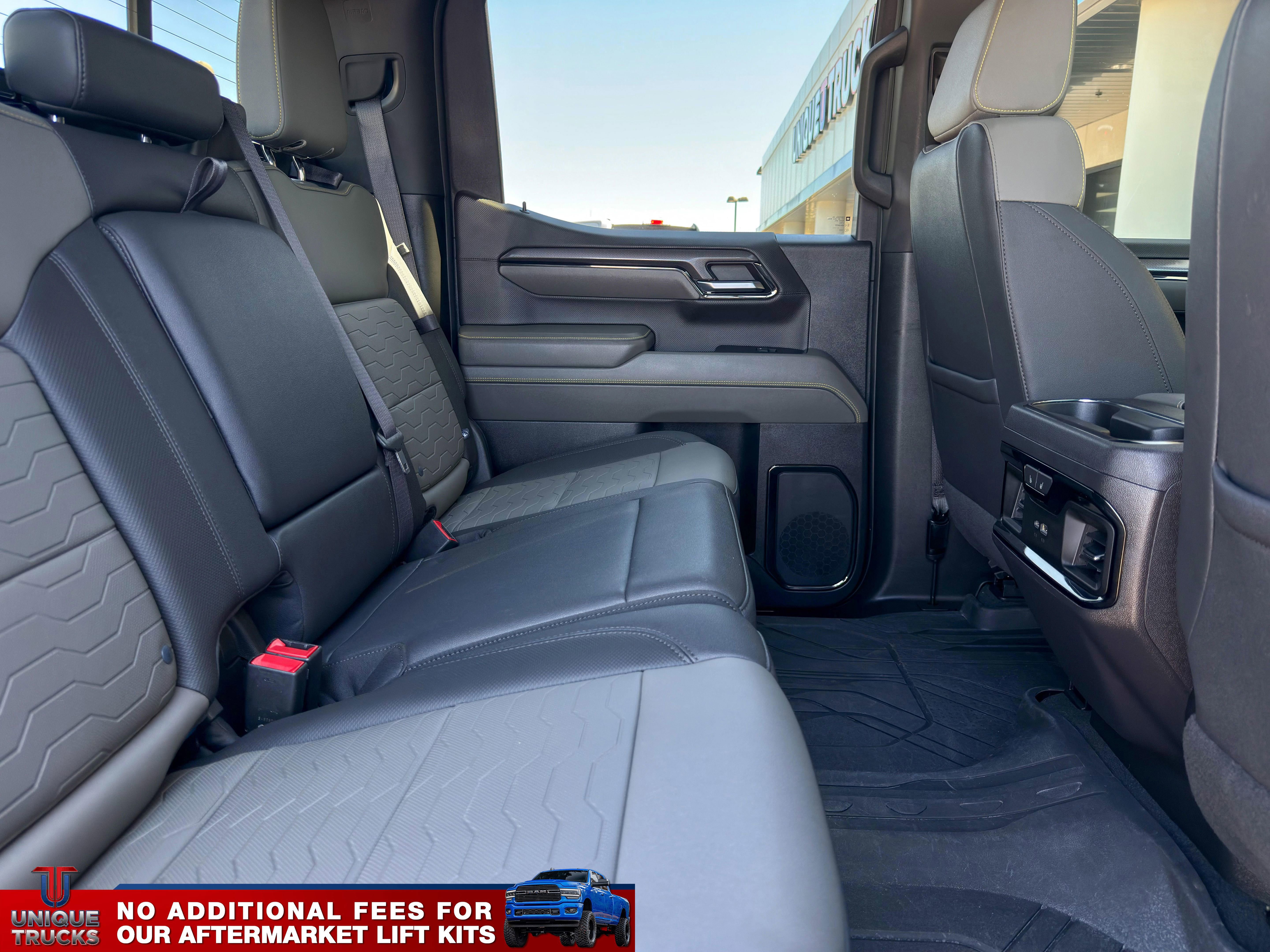 Used 2024 Chevrolet Silverado 1500 ZR2 w/ Technology Package image 25