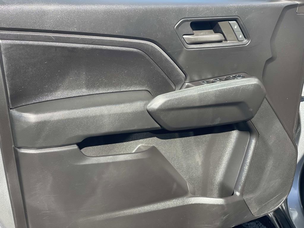 Used 2024 Chevrolet Colorado W/T image 18