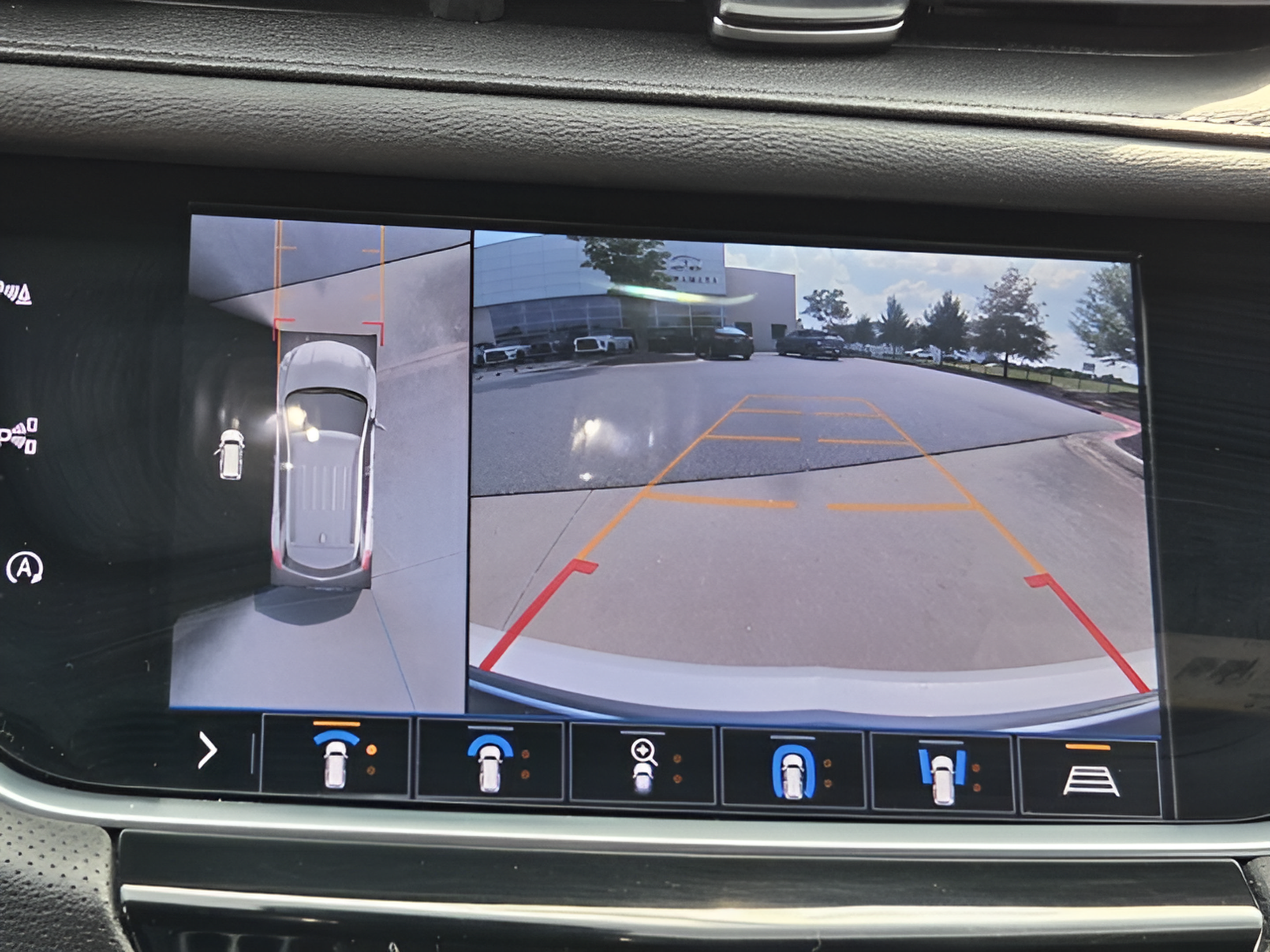 Used 2020 Cadillac XT5 Premium Luxury AWD/4WD image 28