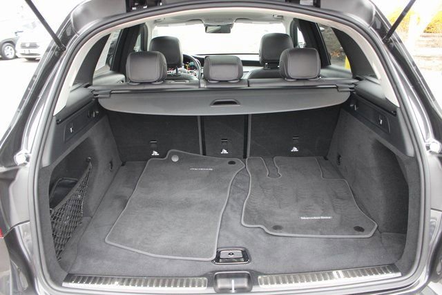 Used 2021 Mercedes-Benz GLC 300 4MATIC image 27