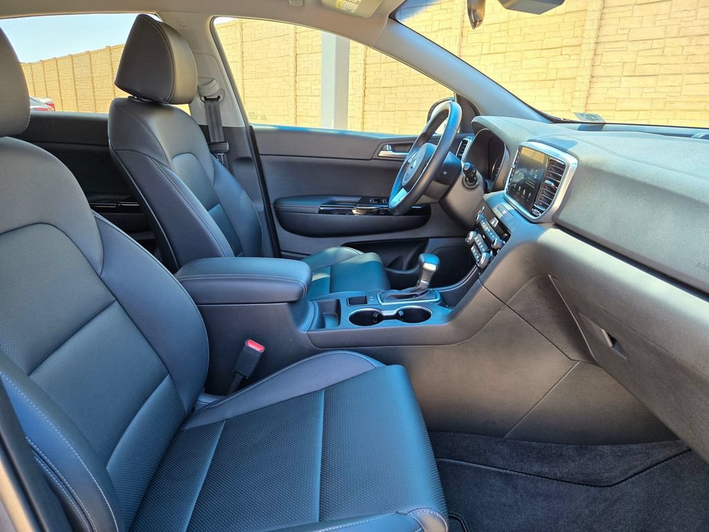 Used 2021 Kia Sportage EX FWD image 24