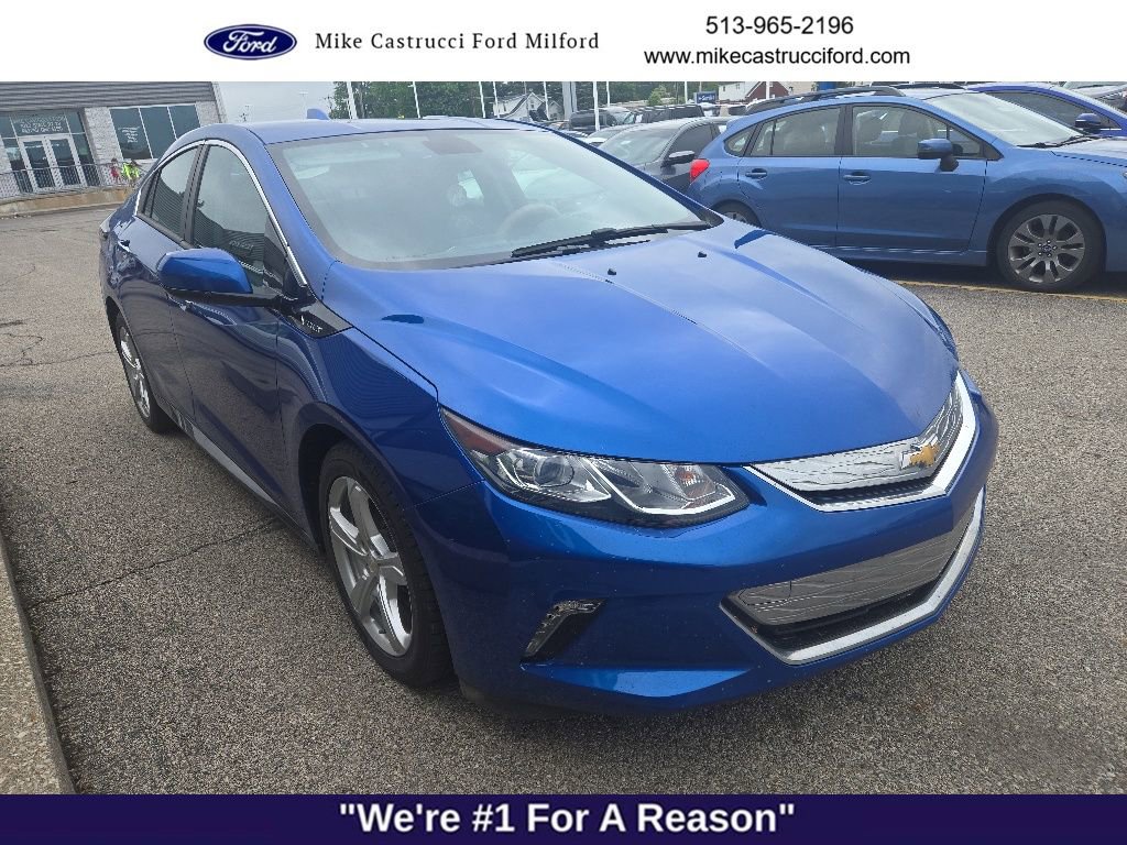 Used 2018 Chevrolet Volt LT w/ Comfort Package FWD image 3