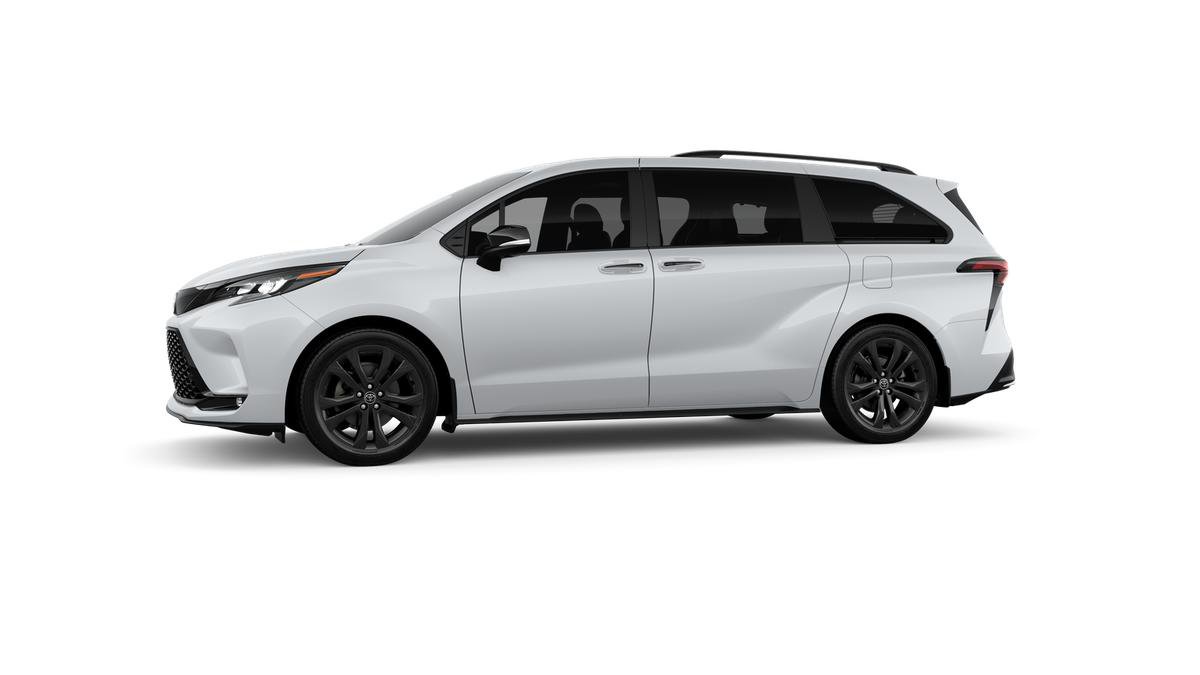 New 2026 Toyota Sienna XSE FWD image 5