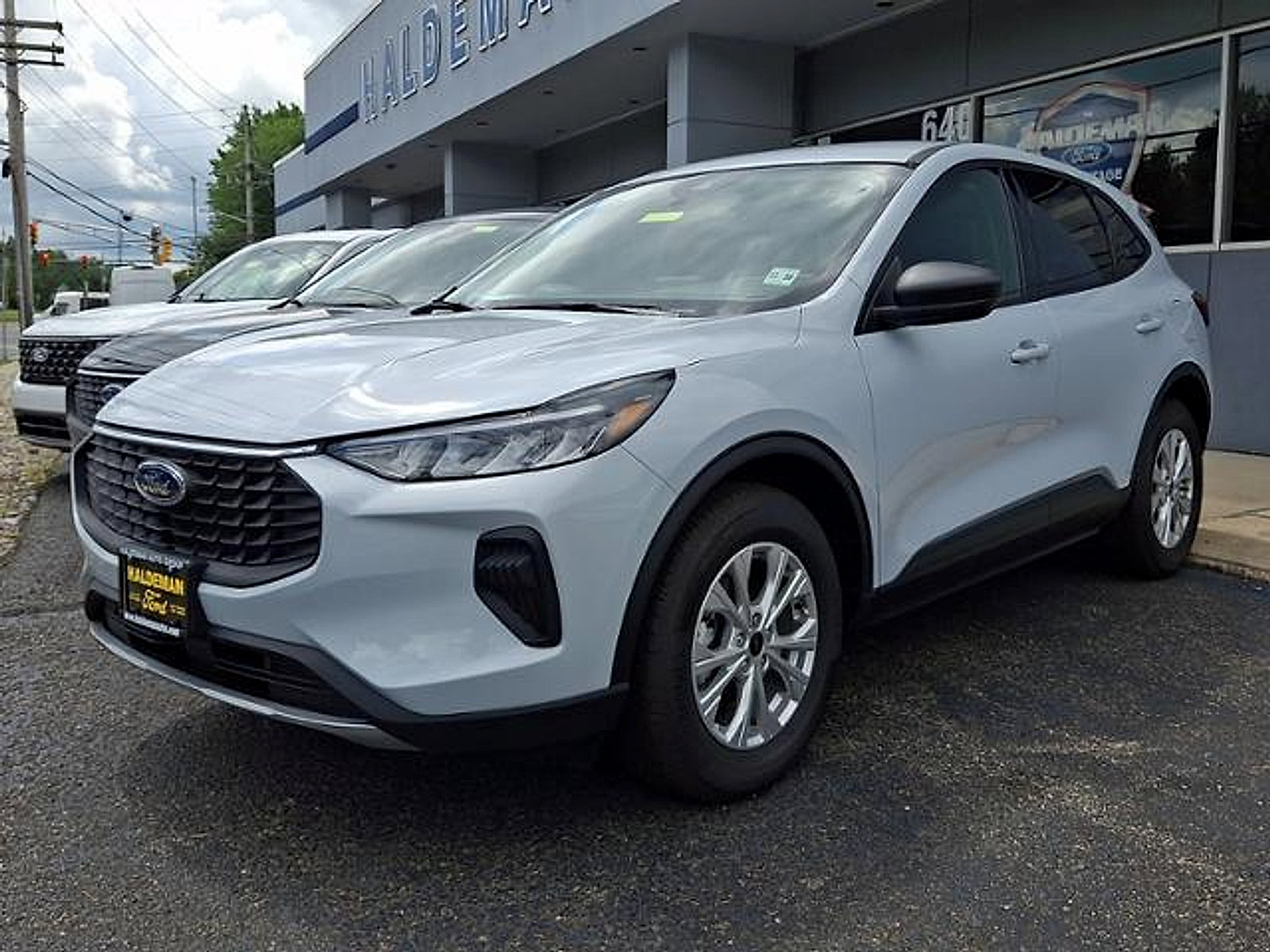 New 2026 Ford Escape Active w/ Cold Weather Package AWD/4WD image 3