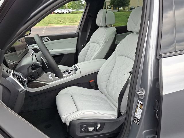 New 2026 BMW X7 xDrive40i w/ M Sport Package image 13