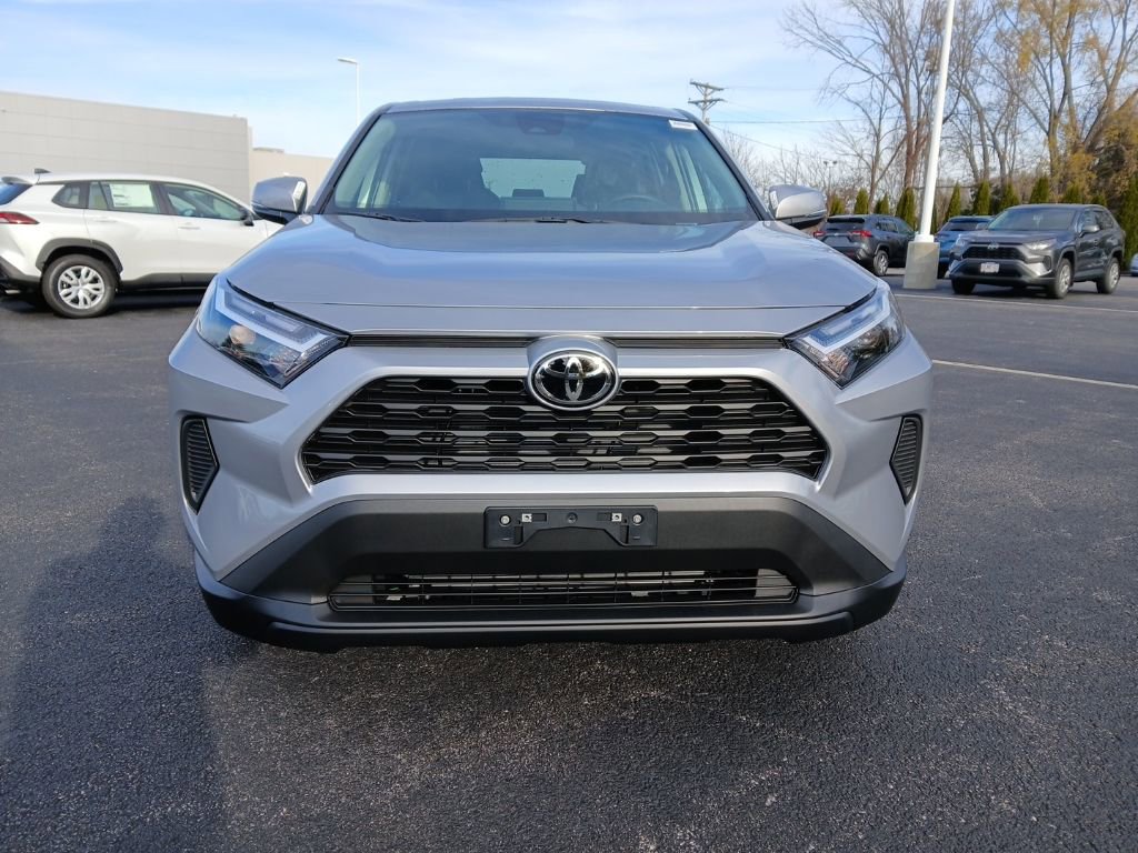 New 2025 Toyota RAV4 LE image 10