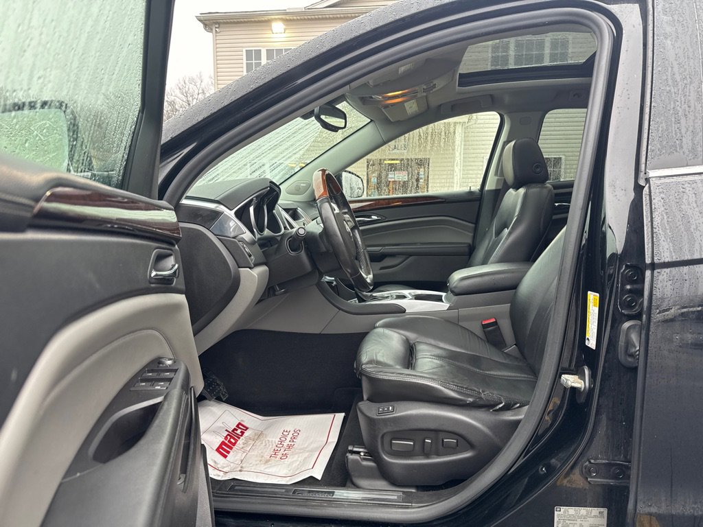 Used 2011 Cadillac SRX Premium image 9
