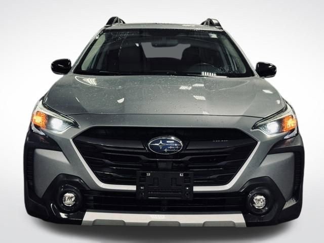 Used 2023 Subaru Outback Limited AWD/4WD image 2