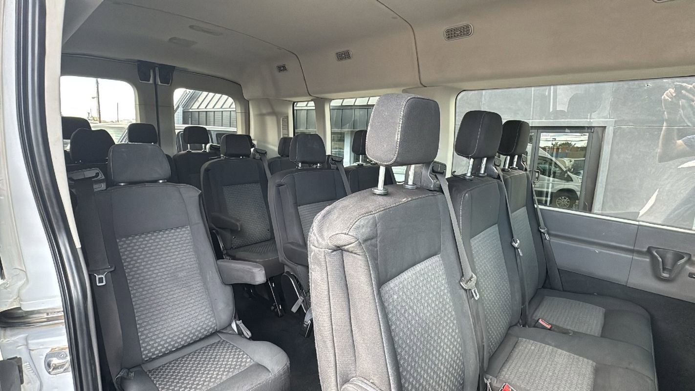 Used 2022 Ford Transit 350 XLT RWD image 14