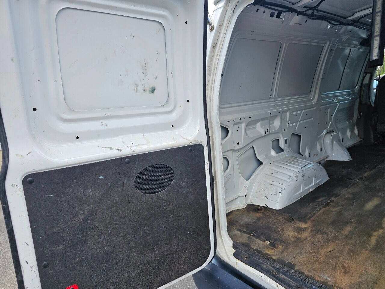 Used 2011 Ford E-150 and Econoline 150 w/ PWR Group image 23