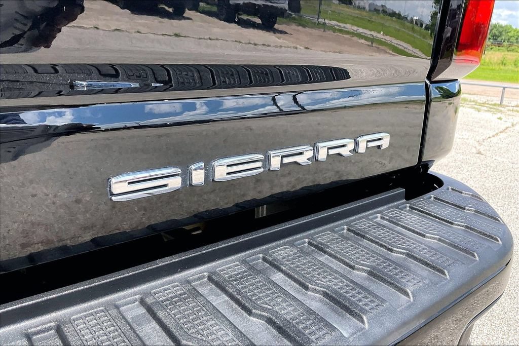 Used 2024 GMC Sierra 3500 Denali w/ Denali Reserve Package AWD/4WD image 21